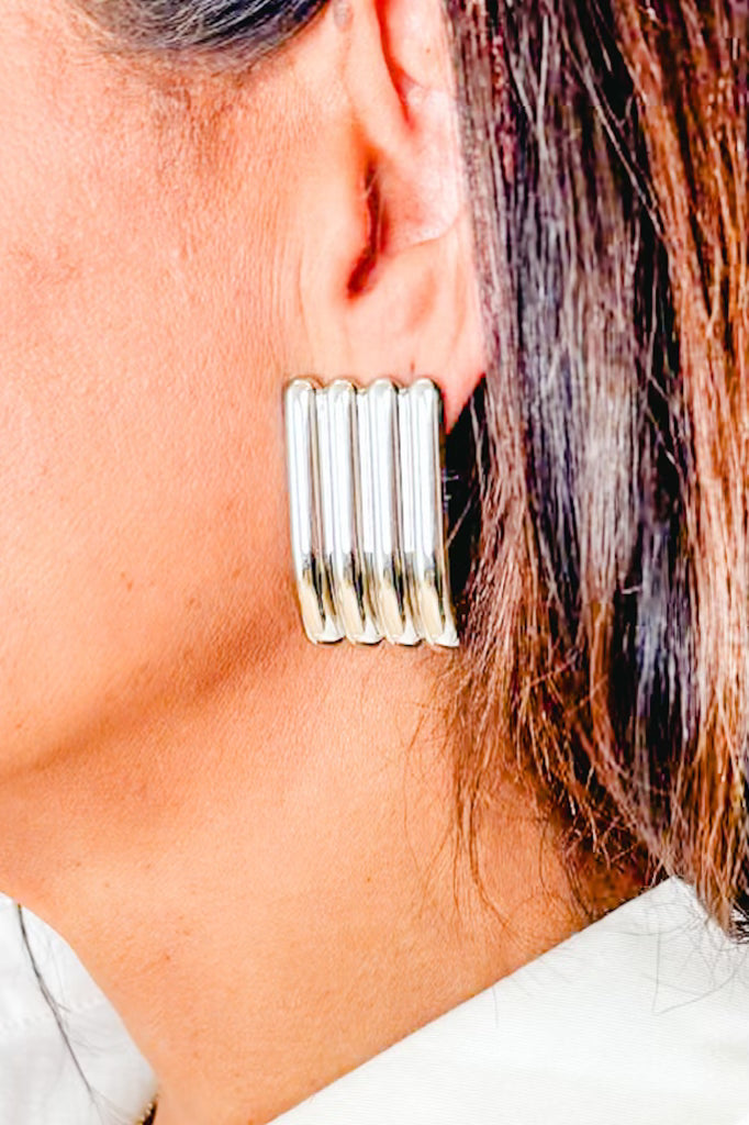 Ribbed Silver Earring